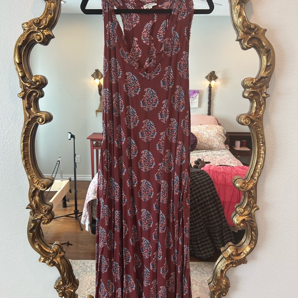 Earthbound Sz Small Elegant Paisley Print maxi Dress (oversized)